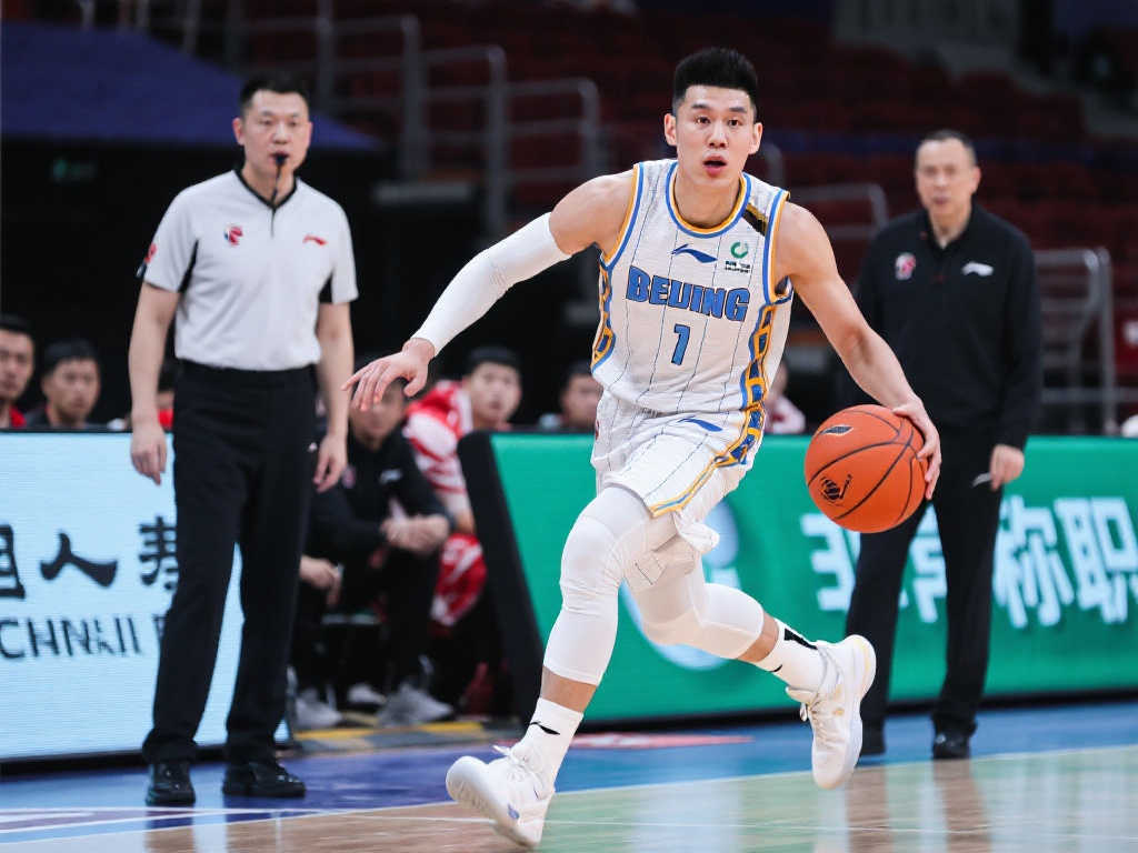 在足球比赛 在足球比赛